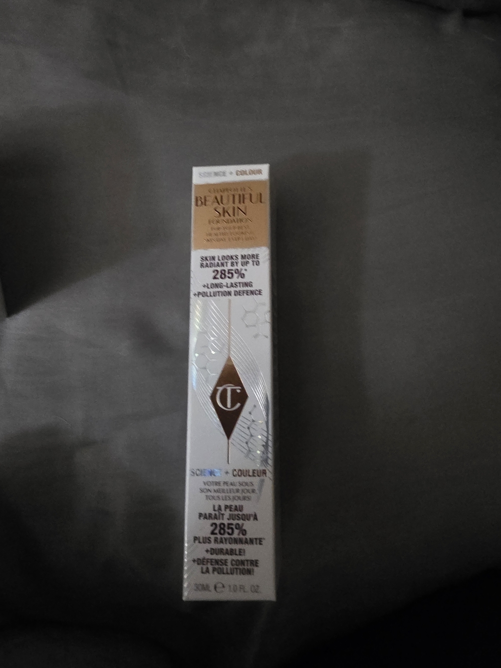 Charlotte Tilbury Beautiful Skin Foundation - Beige